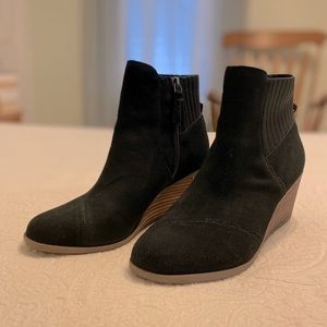 Toms Sadie Wedge Bootie - black suede